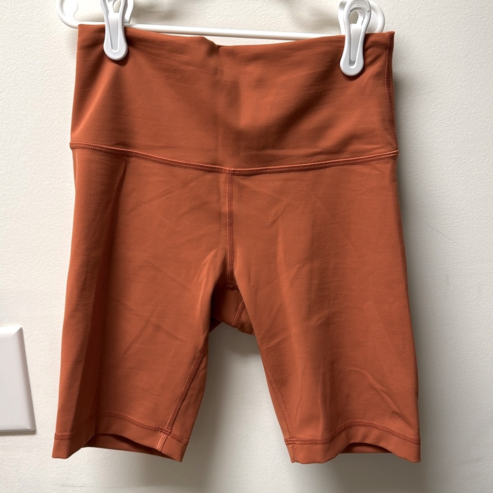 Lululemon Wunder Train biker shorts